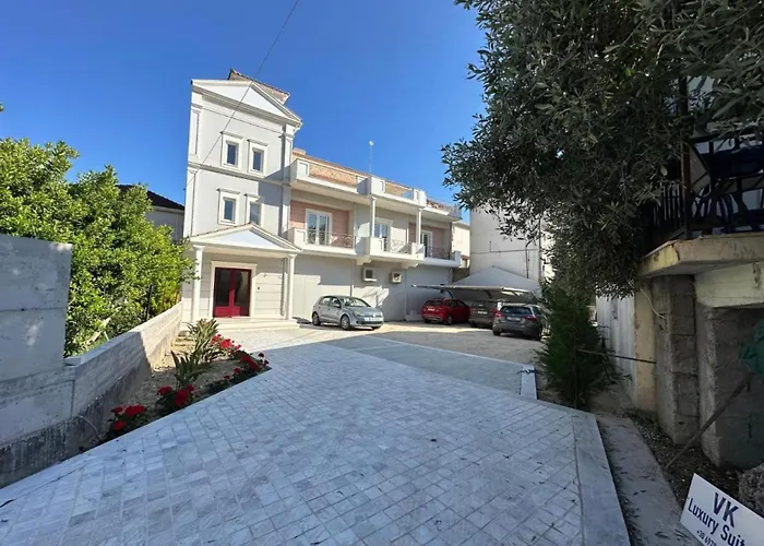 Vk Luxury With Private Parking (adults Only) Apartman *