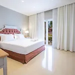 Vk Luxury With Private Parking (adults Only) Апартаменты *