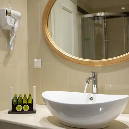 Vk Luxury With Private Parking (adults Only) Apartment *